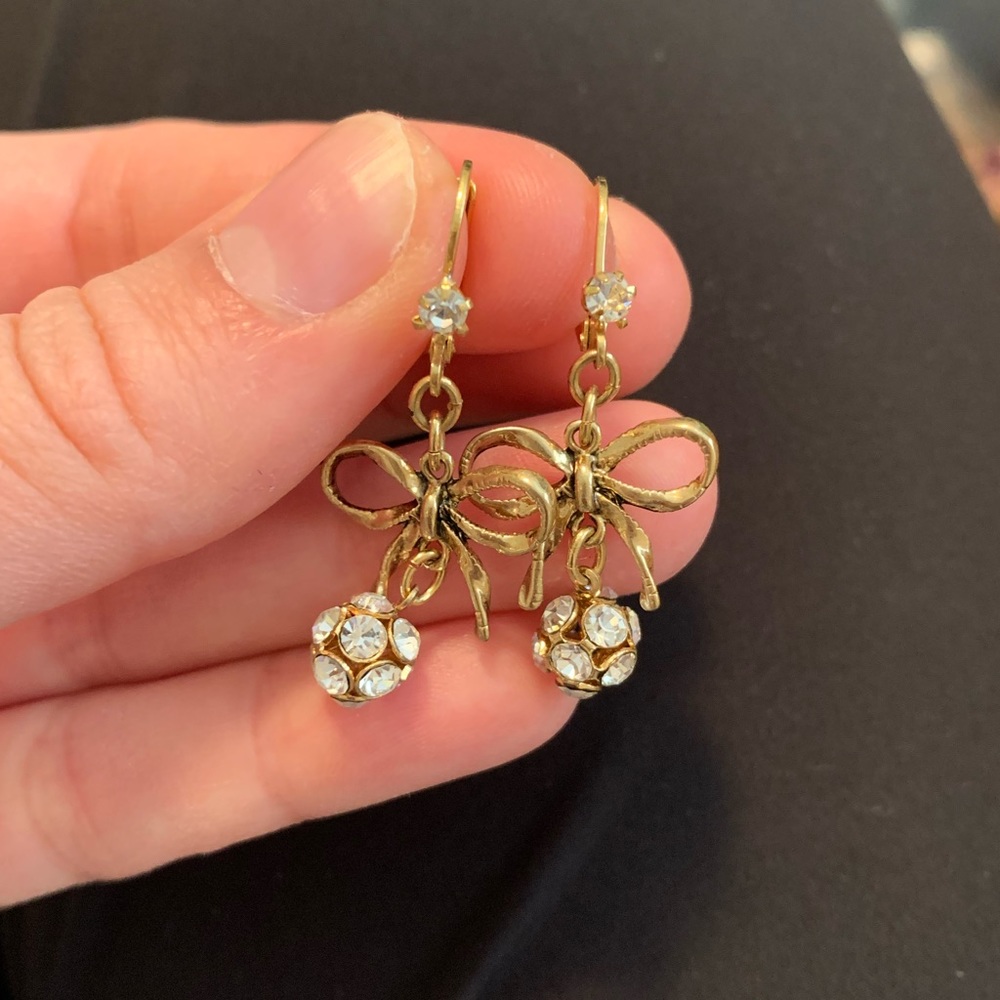 Betsey Johnson Gold Crystal Bow Earrings ✨